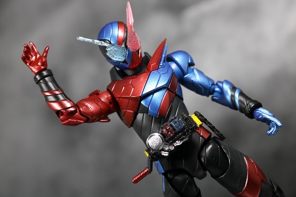 S.H.フィギュアーツ　仮面ライダービルド　ラビットタンク　フォーム　レビュー　アクション