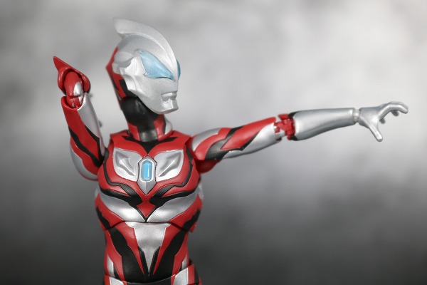 S.H.フィギュアーツ　ウルトラマンジード　プリミティブ　レビュー　可動 