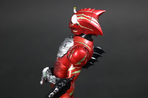 S.H.フィギュアーツ　仮面ライダーアマゾンアルファ（2nd season Ver.）　レビュー　可動 