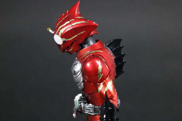 S.H.フィギュアーツ　仮面ライダーアマゾンアルファ（2nd season Ver.）　レビュー　可動