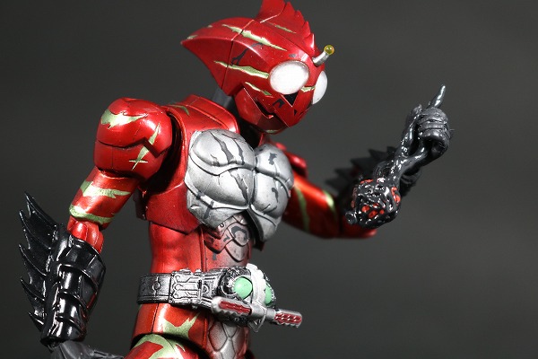 S.H.フィギュアーツ　仮面ライダーアマゾンアルファ（2nd season Ver.）　レビュー　アクション