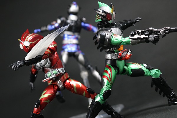 S.H.フィギュアーツ　仮面ライダーアマゾンアルファ（2nd season Ver.）　レビュー　アクション