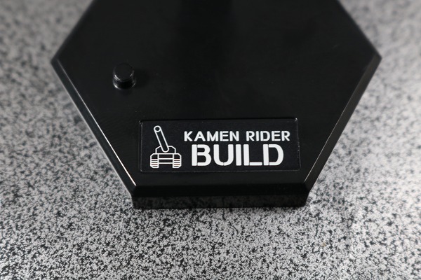 創動　仮面ライダービルド　BUILD8 Feat.装動　仮面ライダービルド　タンクタンクフォーム　付属品　レビュー