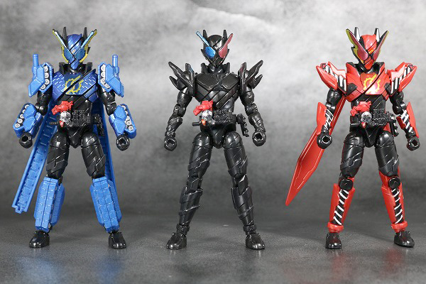 創動　仮面ライダービルド　BUILD8 Feat.装動　仮面ライダービルド　タンクタンクフォーム　レビュー　全身 