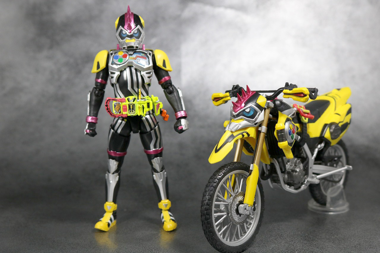 S.H.フィギュアーツ　仮面ライダーレーザーターボ　バイクゲーマー　レベル0　レビュー　全身