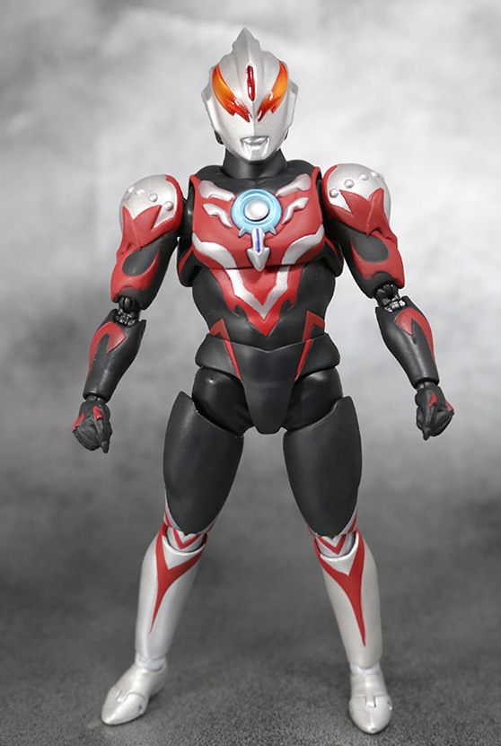 S.H.フィギュアーツ　ウルトラマンオーブ　サンダーブレスター　レビュー　全身