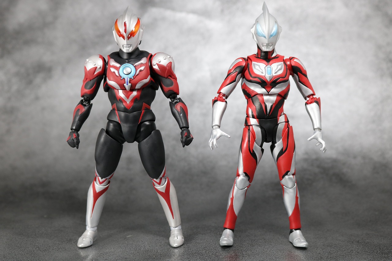 S.H.フィギュアーツ　ウルトラマンオーブ　サンダーブレスター　レビュー　全身