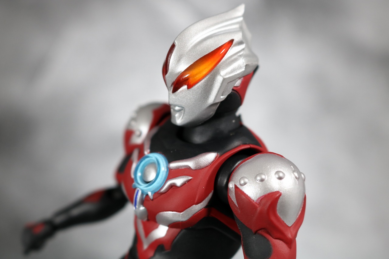 S.H.フィギュアーツ　ウルトラマンオーブ　サンダーブレスター　レビュー　アクション