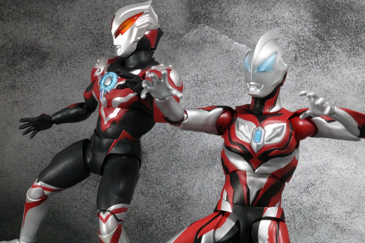 S.H.フィギュアーツ　ウルトラマンオーブ　サンダーブレスター　レビュー　アクション