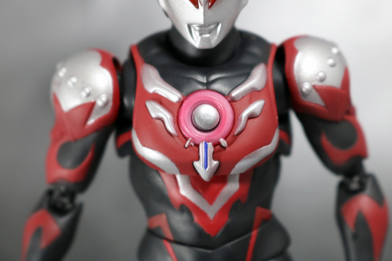 S.H.フィギュアーツ　ウルトラマンオーブ　サンダーブレスター　レビュー　付属品