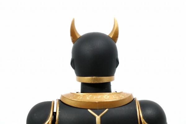 S.H.フィギュアーツ　仮面ライダークウガ　アメイジングマイティ　真骨彫製法　レビュー　全身