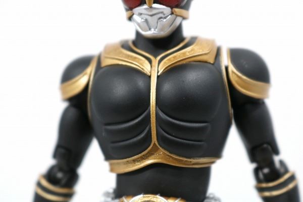 S.H.フィギュアーツ　仮面ライダークウガ　アメイジングマイティ　真骨彫製法　レビュー　全身