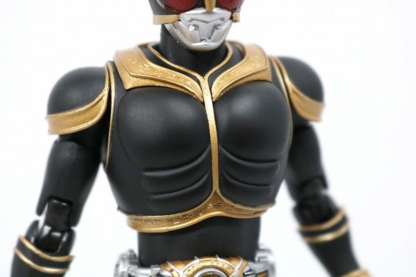 S.H.フィギュアーツ　仮面ライダークウガ　アメイジングマイティ　真骨彫製法　レビュー　全身