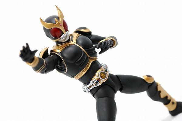 S.H.フィギュアーツ　仮面ライダークウガ　アメイジングマイティ　真骨彫製法　レビュー　アクション