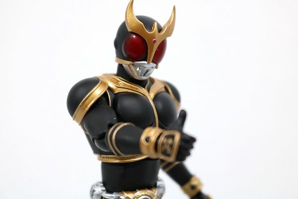 S.H.フィギュアーツ　仮面ライダークウガ　アメイジングマイティ　真骨彫製法　レビュー　アクション