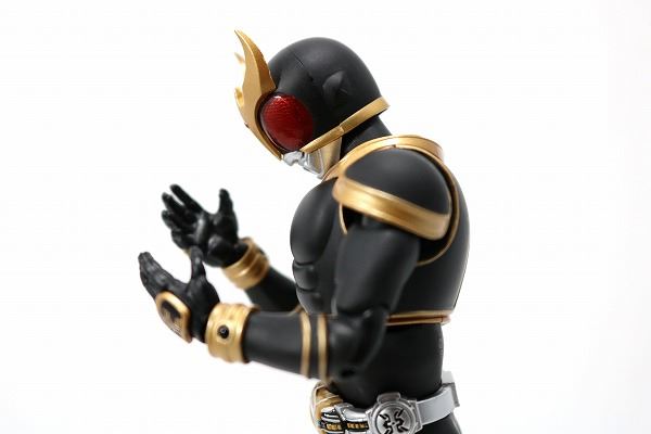 S.H.フィギュアーツ　仮面ライダークウガ　アメイジングマイティ　真骨彫製法　レビュー　アクション