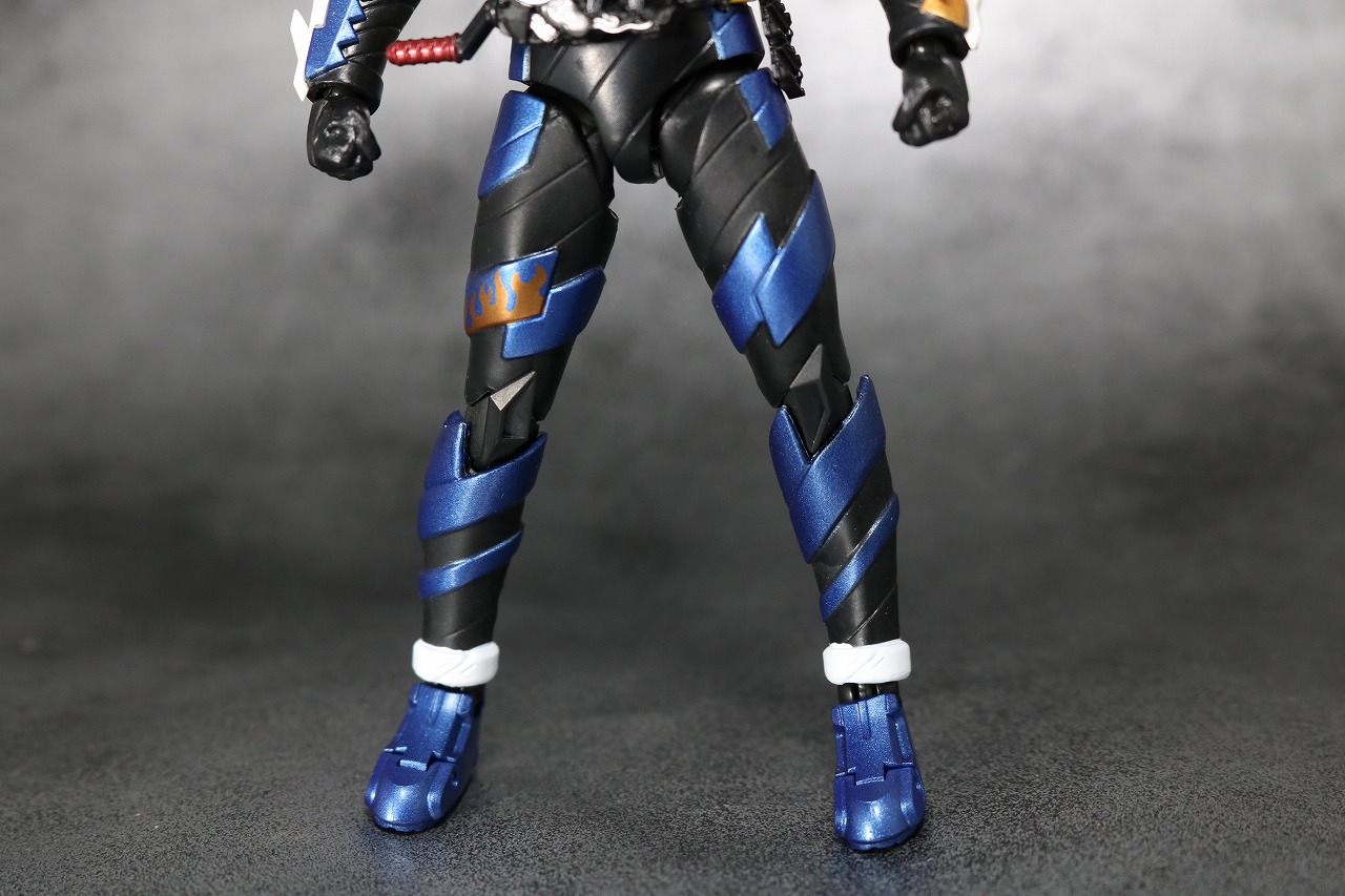 S.H.フィギュアーツ　仮面ライダークローズ　レビュー　全身