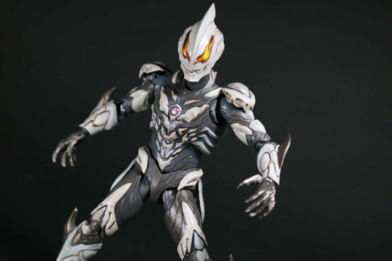 S.H.フィギュアーツ　ウルトラマンベリアル　アトロシアス　レビュー　アクション