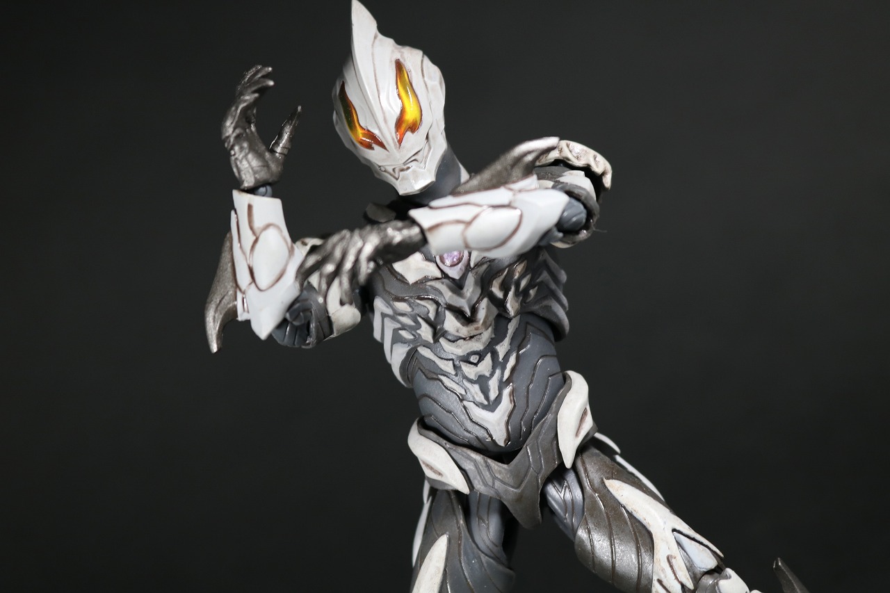 S.H.フィギュアーツ　ウルトラマンベリアル　アトロシアス　レビュー　アクション