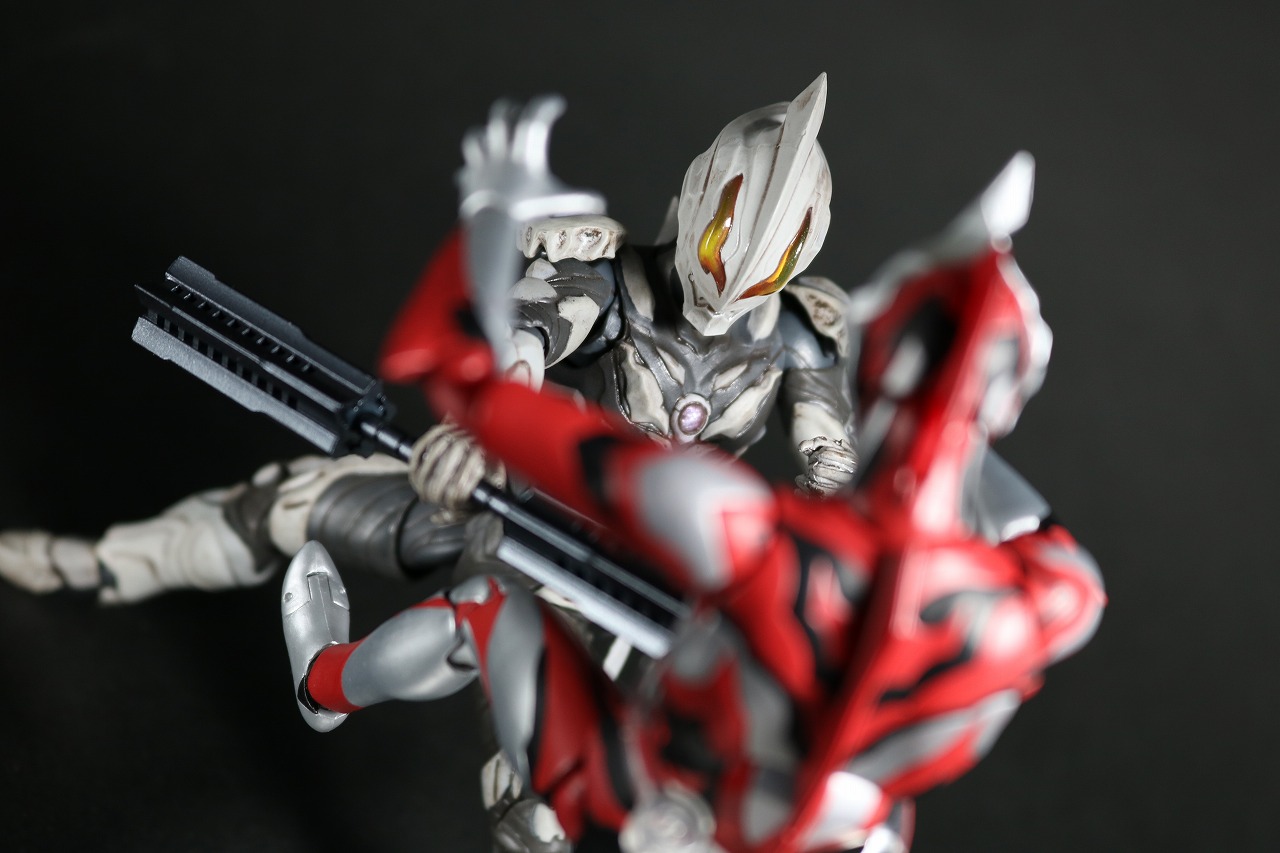 S.H.フィギュアーツ　ウルトラマンベリアル　アトロシアス　レビュー　アクション