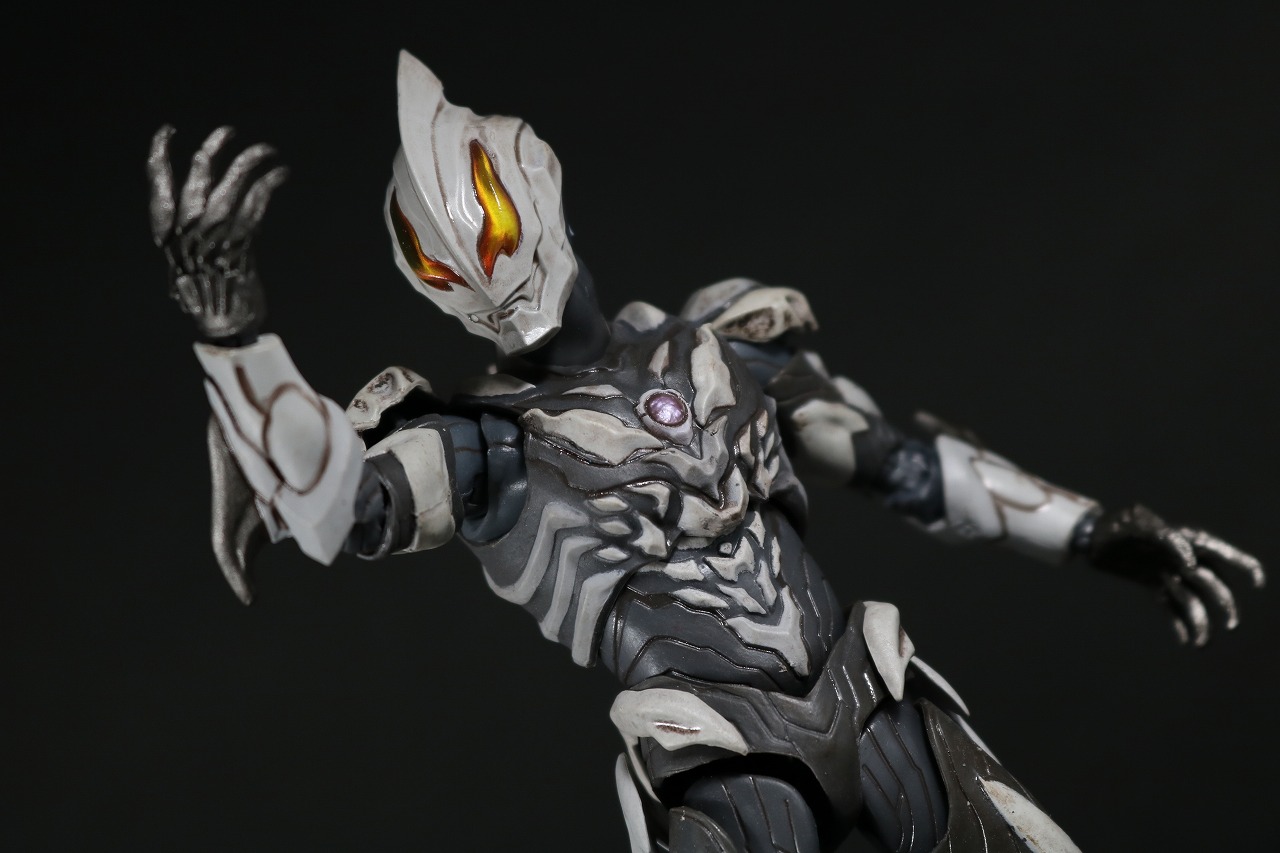 S.H.フィギュアーツ　ウルトラマンベリアル　アトロシアス　レビュー　アクション