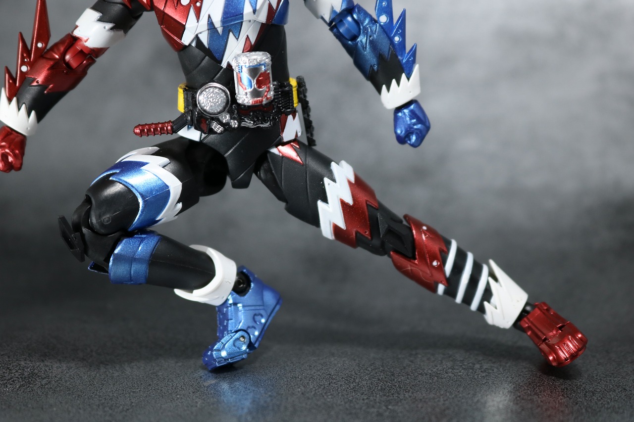 S.H.フィギュアーツ　仮面ライダービルド　ラビットタンク　スパークリング　レビュー　可動範囲