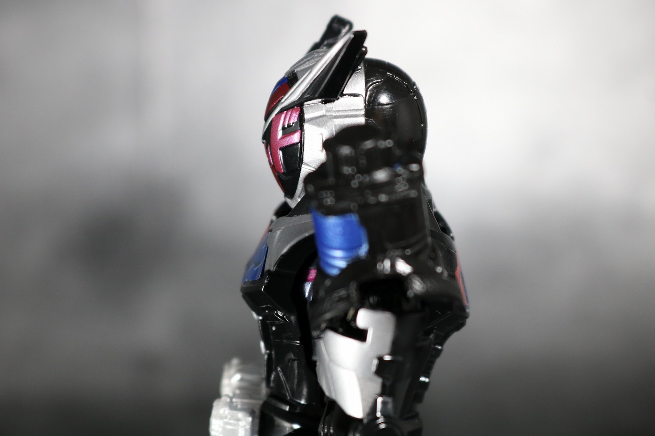 RKF　ビルドアーマー　レビュー　RIDER KICK'S FIGURE　仮面ライダージオウ　可動範囲