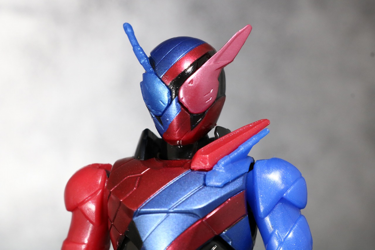 RKF　RIDER KICK'S FIGURE　仮面ライダービルド　ラビットタンクフォーム　レビュー　全身