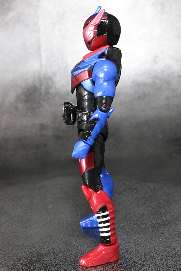 RKF　RIDER KICK'S FIGURE　仮面ライダービルド　ラビットタンクフォーム　レビュー　全身