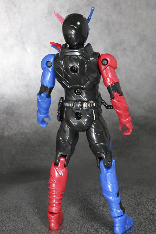 RKF　RIDER KICK'S FIGURE　仮面ライダービルド　ラビットタンクフォーム　レビュー　全身