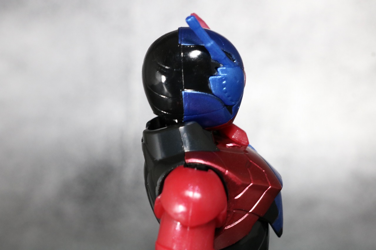 RKF　RIDER KICK'S FIGURE　仮面ライダービルド　ラビットタンクフォーム　レビュー　全身