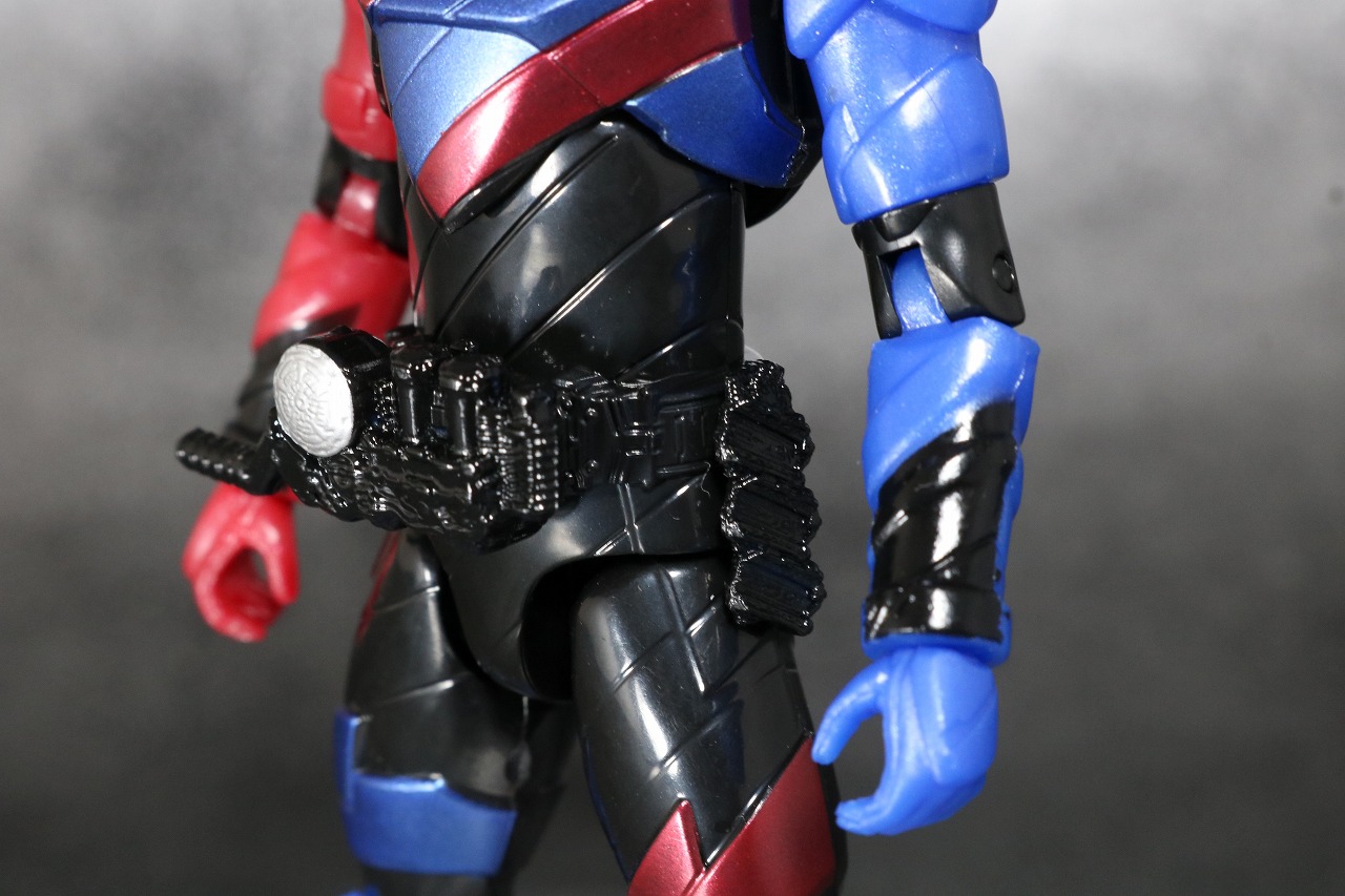 RKF　RIDER KICK'S FIGURE　仮面ライダービルド　ラビットタンクフォーム　レビュー　全身