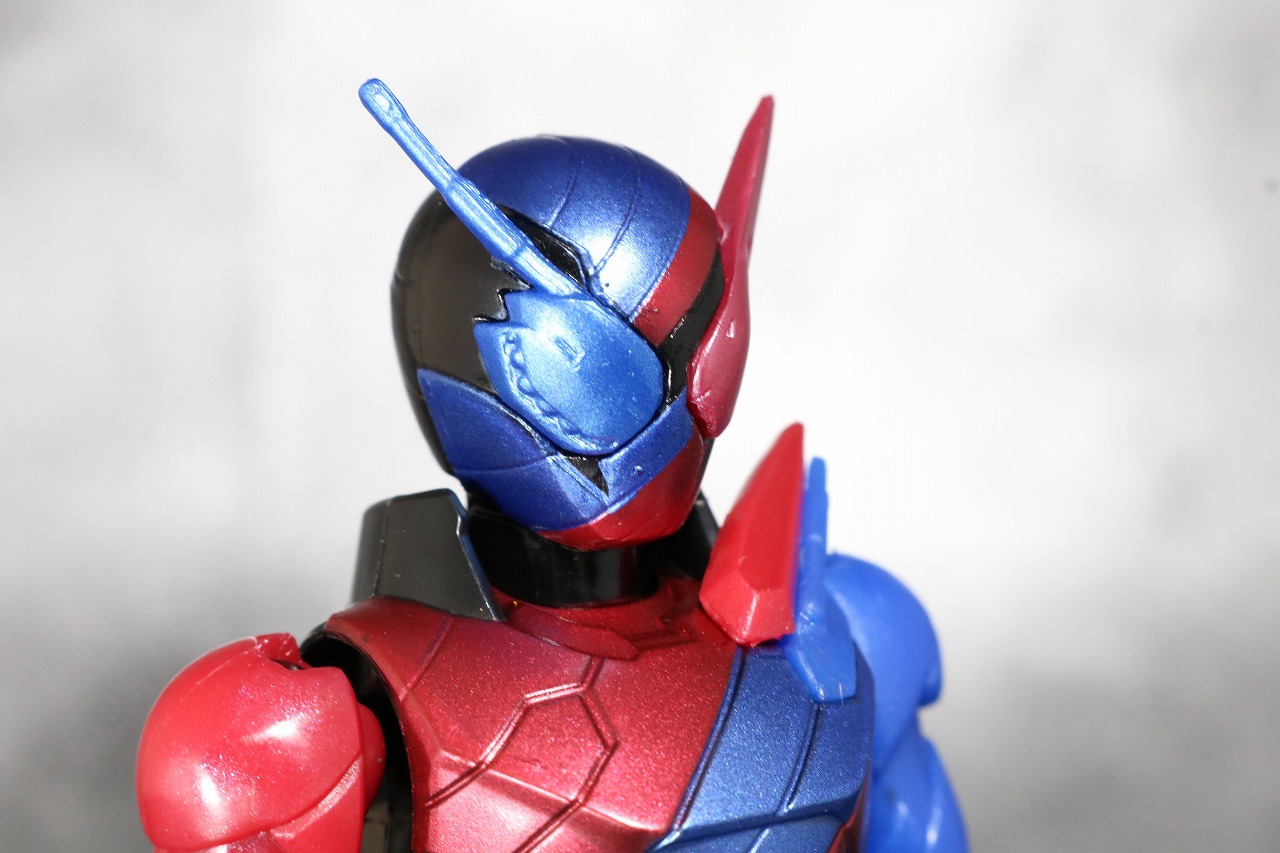 RKF　RIDER KICK'S FIGURE　仮面ライダービルド　ラビットタンクフォーム　レビュー　全身