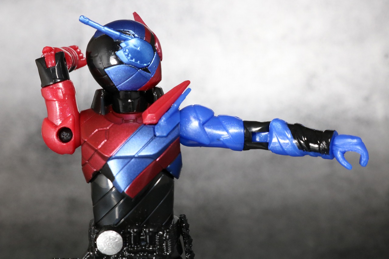 RKF　RIDER KICK'S FIGURE　仮面ライダービルド　ラビットタンクフォーム　レビュー　可動範囲