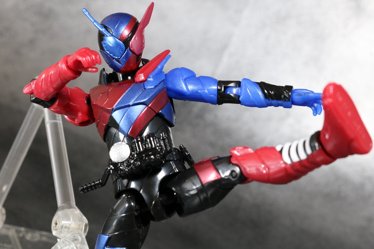 RKF　RIDER KICK'S FIGURE　仮面ライダービルド　ラビットタンクフォーム　レビュー　アクション