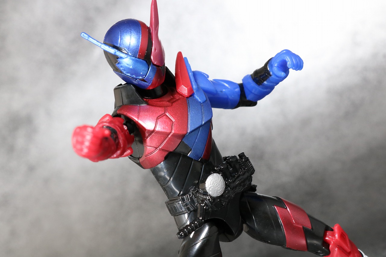 RKF　RIDER KICK'S FIGURE　仮面ライダービルド　ラビットタンクフォーム　レビュー　アクション