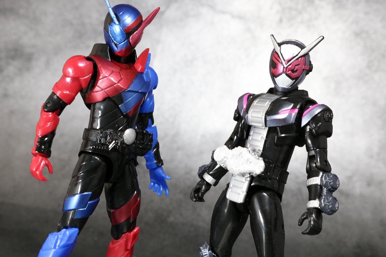 RKF　RIDER KICK'S FIGURE　仮面ライダービルド　ラビットタンクフォーム　レビュー　アクション