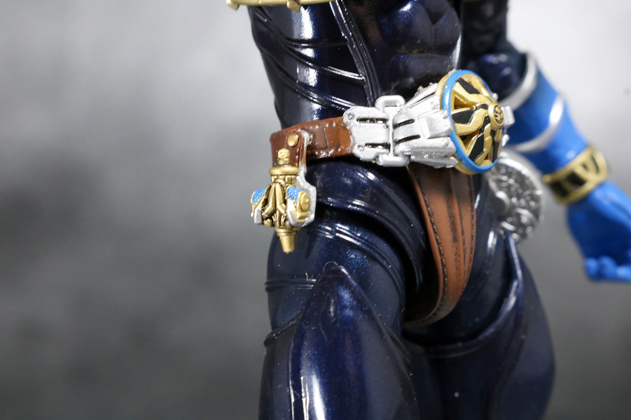 S.H.フィギュアーツ　仮面ライダー威吹鬼　真骨彫製法　レビュー　付属品