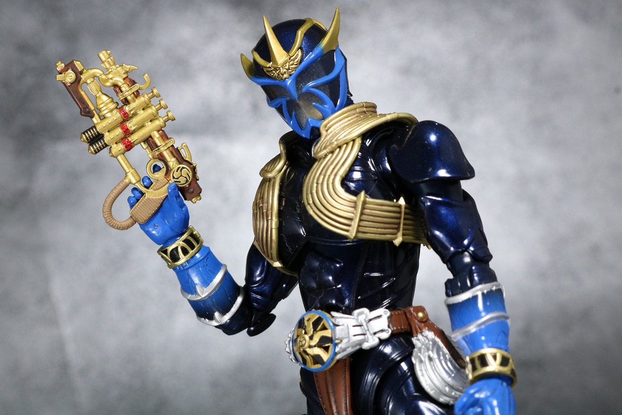 S.H.フィギュアーツ　仮面ライダー威吹鬼　真骨彫製法　レビュー　アクション