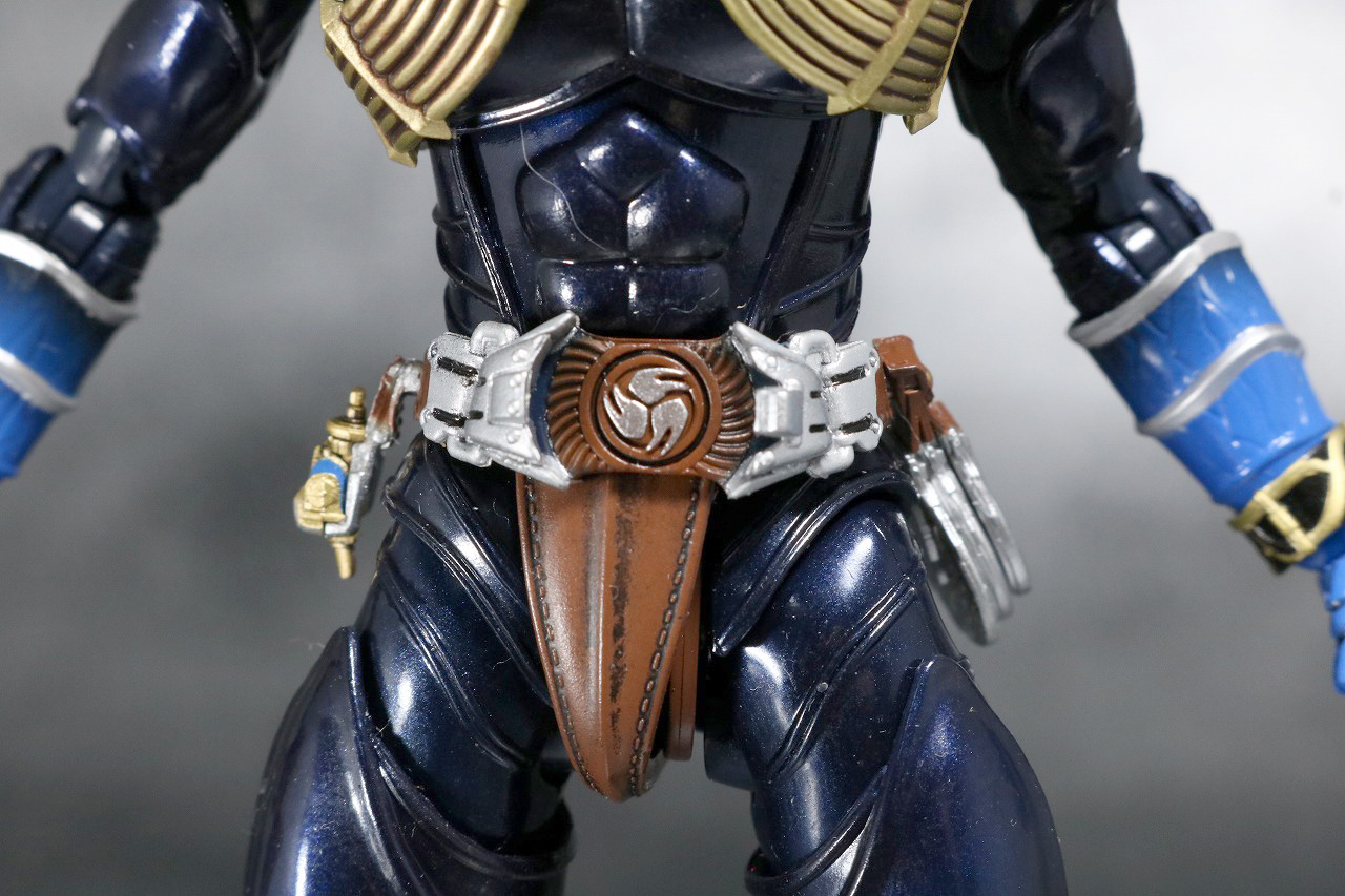 S.H.フィギュアーツ　仮面ライダー威吹鬼　真骨彫製法　レビュー　全身