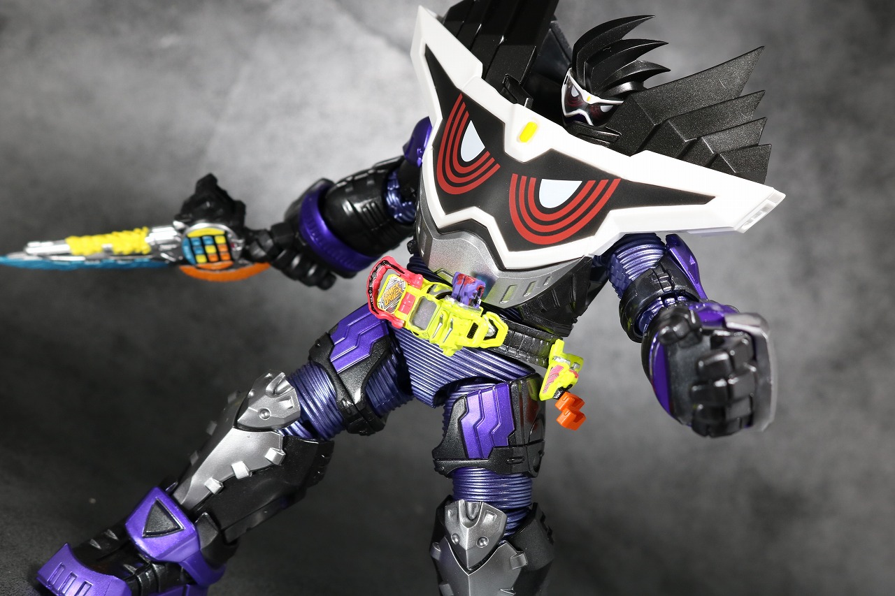 S.H.フィギュアーツ　仮面ライダーゲンム ゴッドマキシマムゲーマー レベルビリオン　レビュー