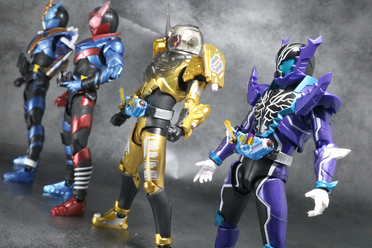 S.H.フィギュアーツ　仮面ライダーローグ　レビュー　アクション