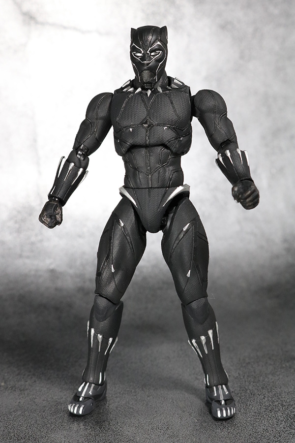 S.H.フィギュアーツ　ブラックパンサー　アベンジャーズ／インフィニティウォー　レビュー　全身