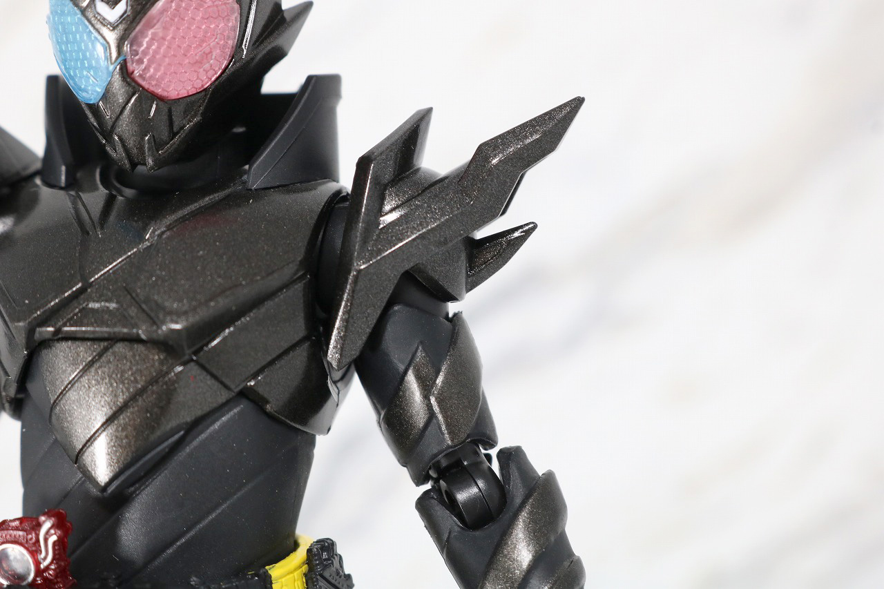 S.H.フィギュアーツ　仮面ライダービルド　ラビットタンクハザードフォーム　レビュー　魂ネイション2018　全身