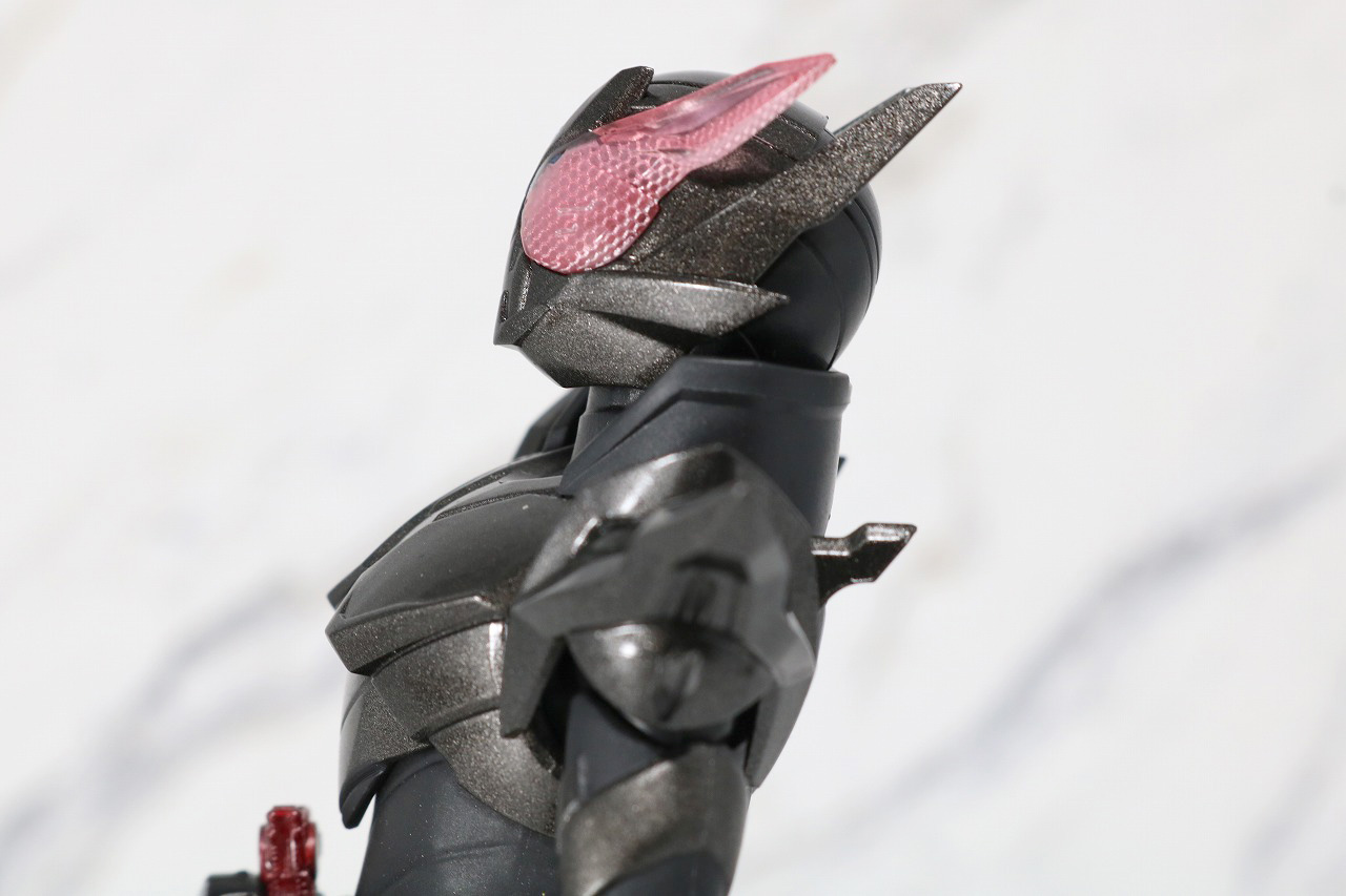 S.H.フィギュアーツ　仮面ライダービルド　ラビットタンクハザードフォーム　レビュー　魂ネイション2018　可動範囲