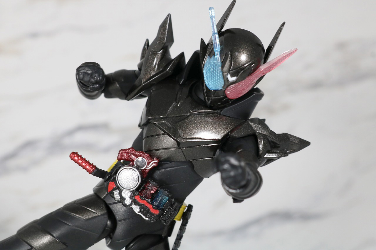 S.H.フィギュアーツ　仮面ライダービルド　ラビットタンクハザードフォーム　レビュー　魂ネイション2018　アクション