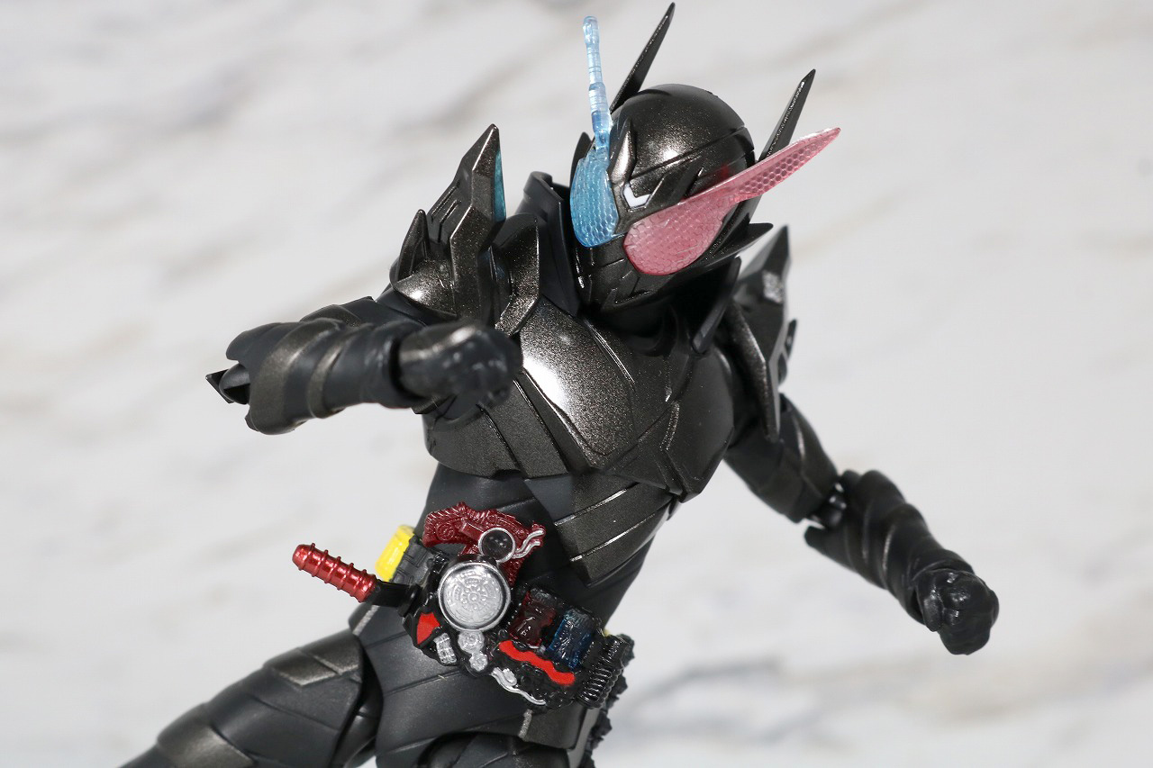 S.H.フィギュアーツ　仮面ライダービルド　ラビットタンクハザードフォーム　レビュー　魂ネイション2018　アクション