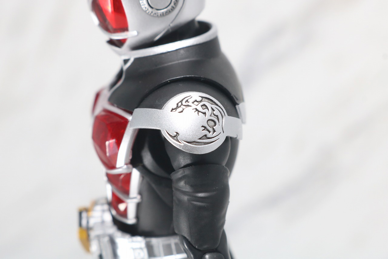 S.H.フィギュアーツ　仮面ライダーウィザード　フレイムスタイル　真骨彫製法　レビュー　全身