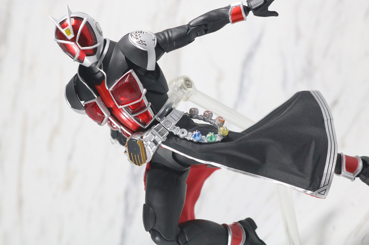 S.H.フィギュアーツ　仮面ライダーウィザード　フレイムスタイル　真骨彫製法　レビュー　アクション