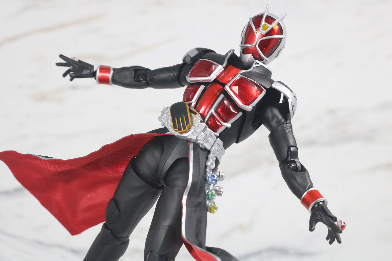 S.H.フィギュアーツ　仮面ライダーウィザード　フレイムスタイル　真骨彫製法　レビュー　アクション